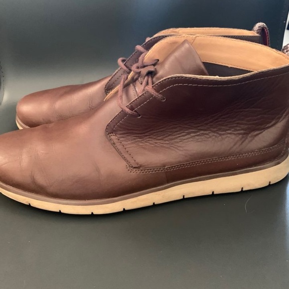 SOLD Mens UGG Freemon Chukka Boots - Picture 3 of 8